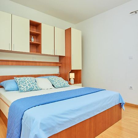 Apartments Zelic Tučepi Eksteriør billede