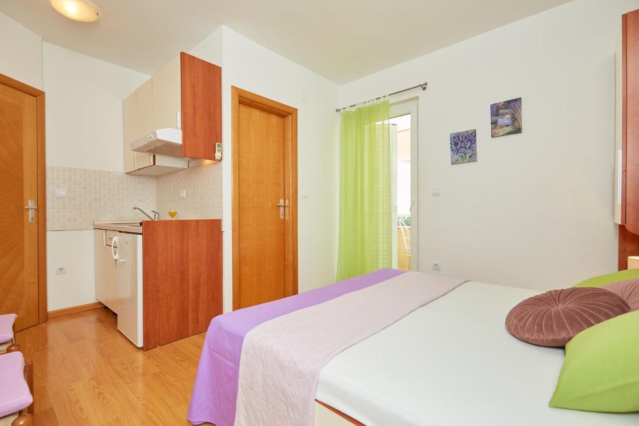 Apartments Zelic Tučepi Værelse billede
