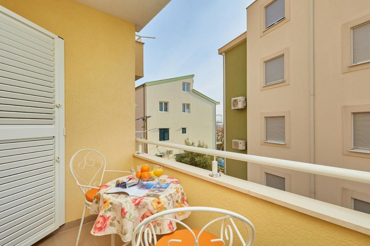 Apartments Zelic Tučepi Eksteriør billede