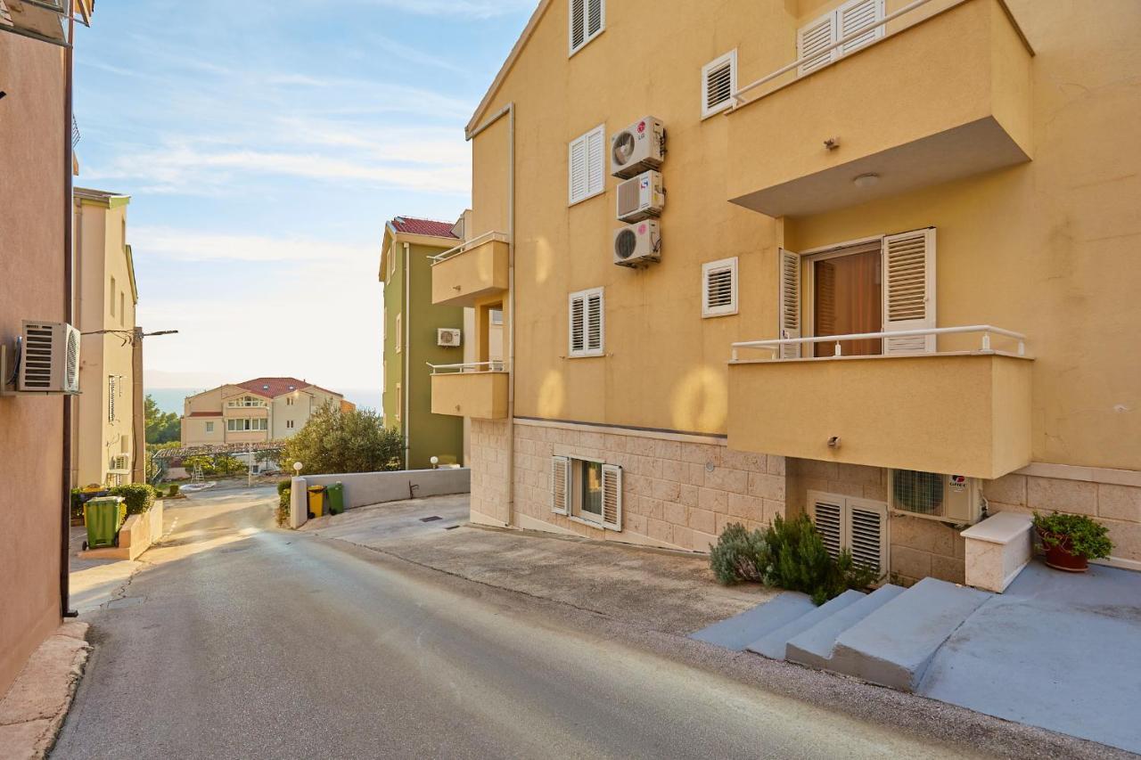 Apartments Zelic Tučepi Eksteriør billede